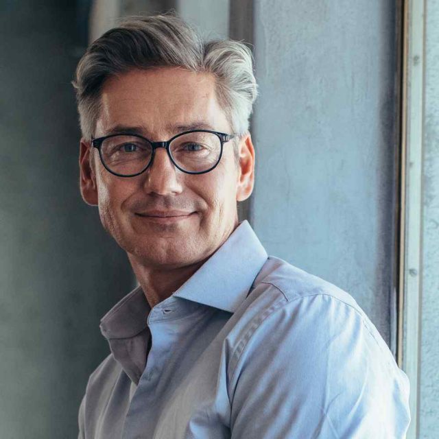 https://www.patchmywp.com/wp-content/uploads/2019/02/team_01-640x640.jpg